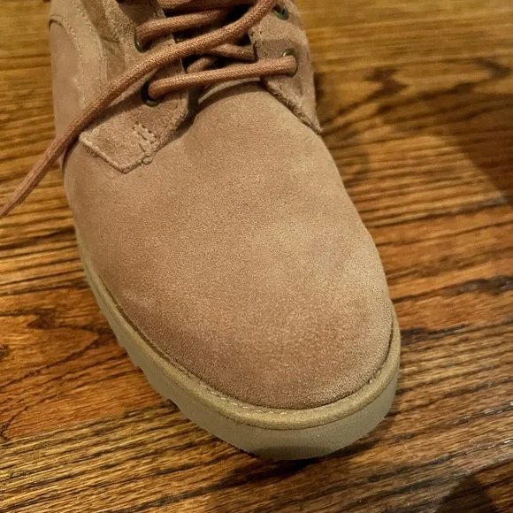 Women’s size 7.5 chestnut Bethany Ugg boots. - Picture 6 of 6